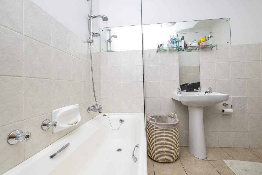3 Bedroom Property for Sale in Amandelrug Western Cape